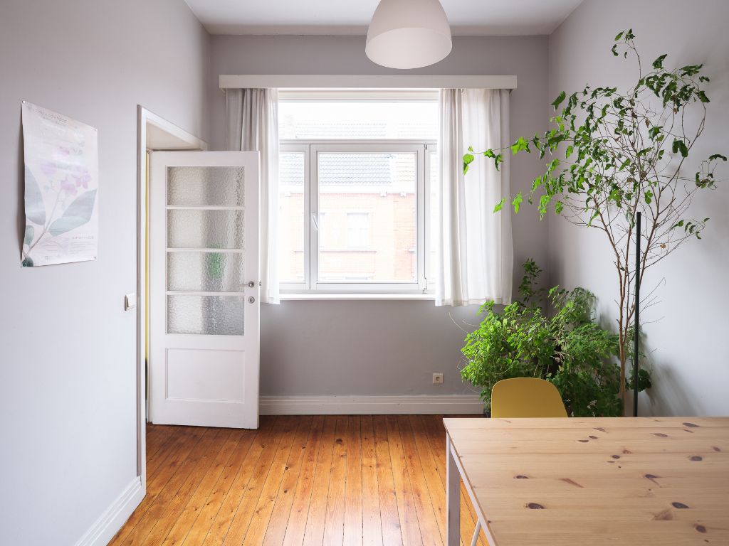 Bijzonder ruime & karaktervolle burgerwoning met zonnige stadstuin en extra bijwoonst in een hippe en opkomende buurt nabij Dok Noord. foto 32