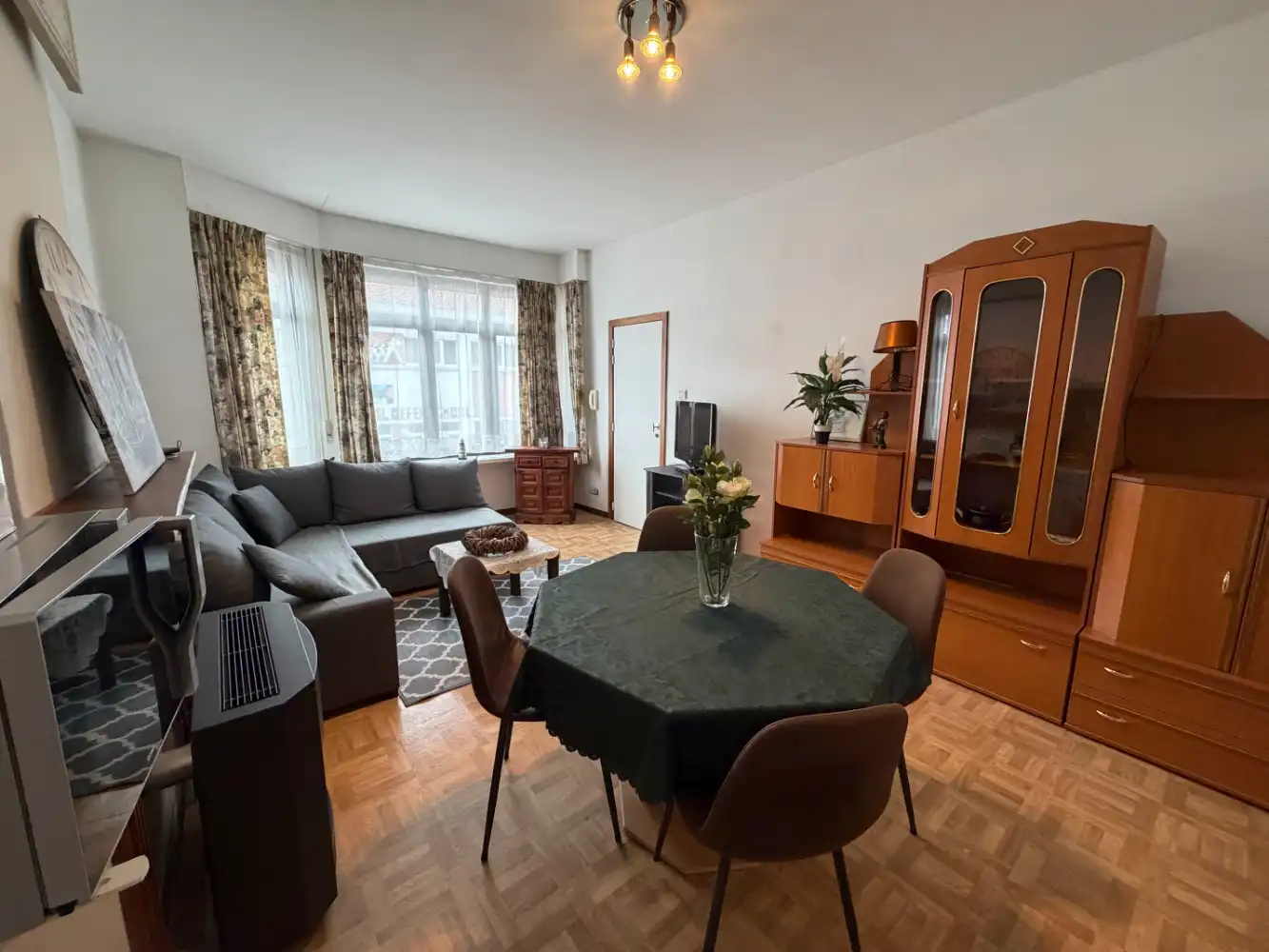 Gemeubeld appartement met één slaapkamer in een gebouw zonder lift. foto 3