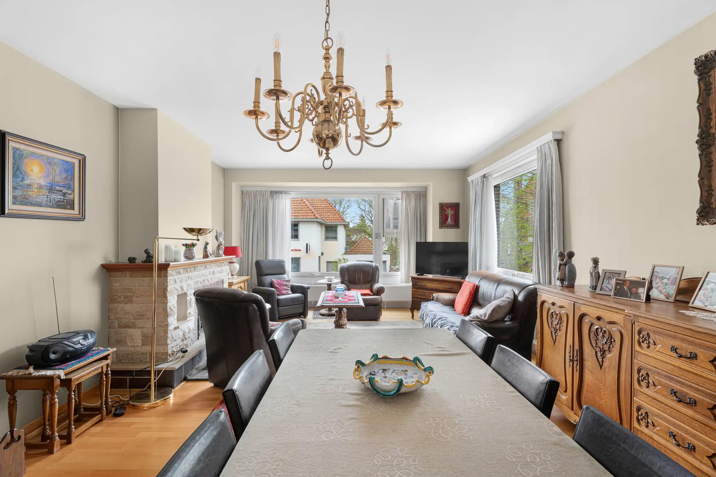 Lichtrijk 2 slpk. appartement te Kristus-Koning foto 3