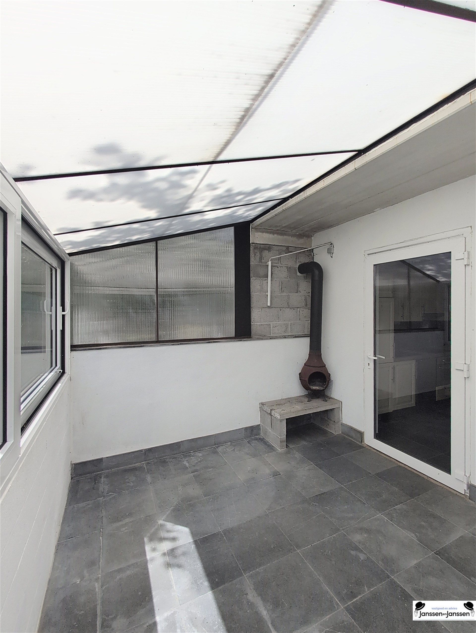 Rustgevende Bungalow - Zon, Rust en Jouw Eigen Plekje foto 20