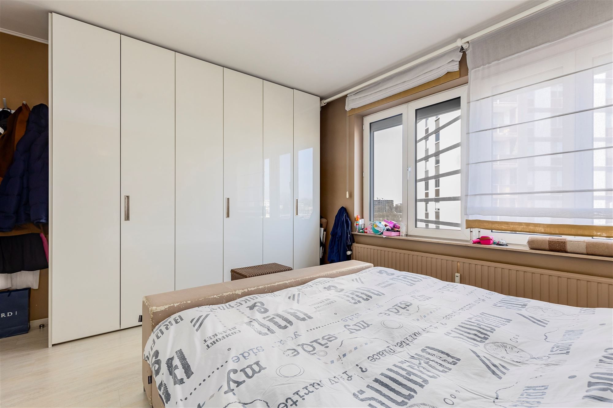 Ruim 2 slaapkamer appartement met ruim zuidterras foto 13