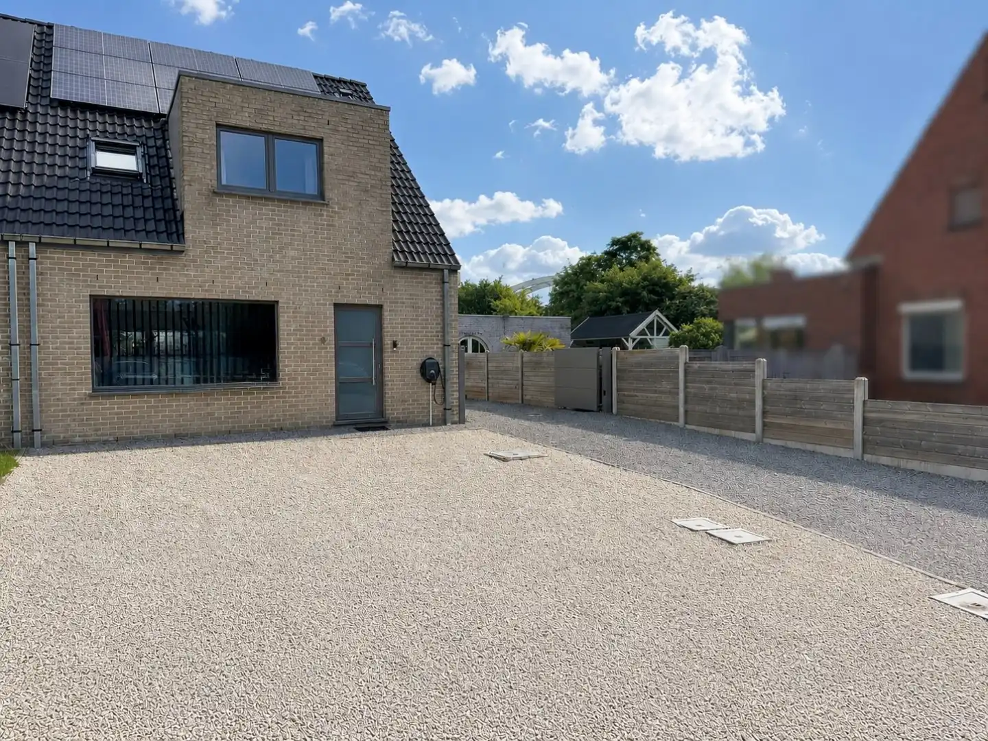 Recente energiezuinige woning met 2 slaapkamers en tuin foto {{pictureIndex}}