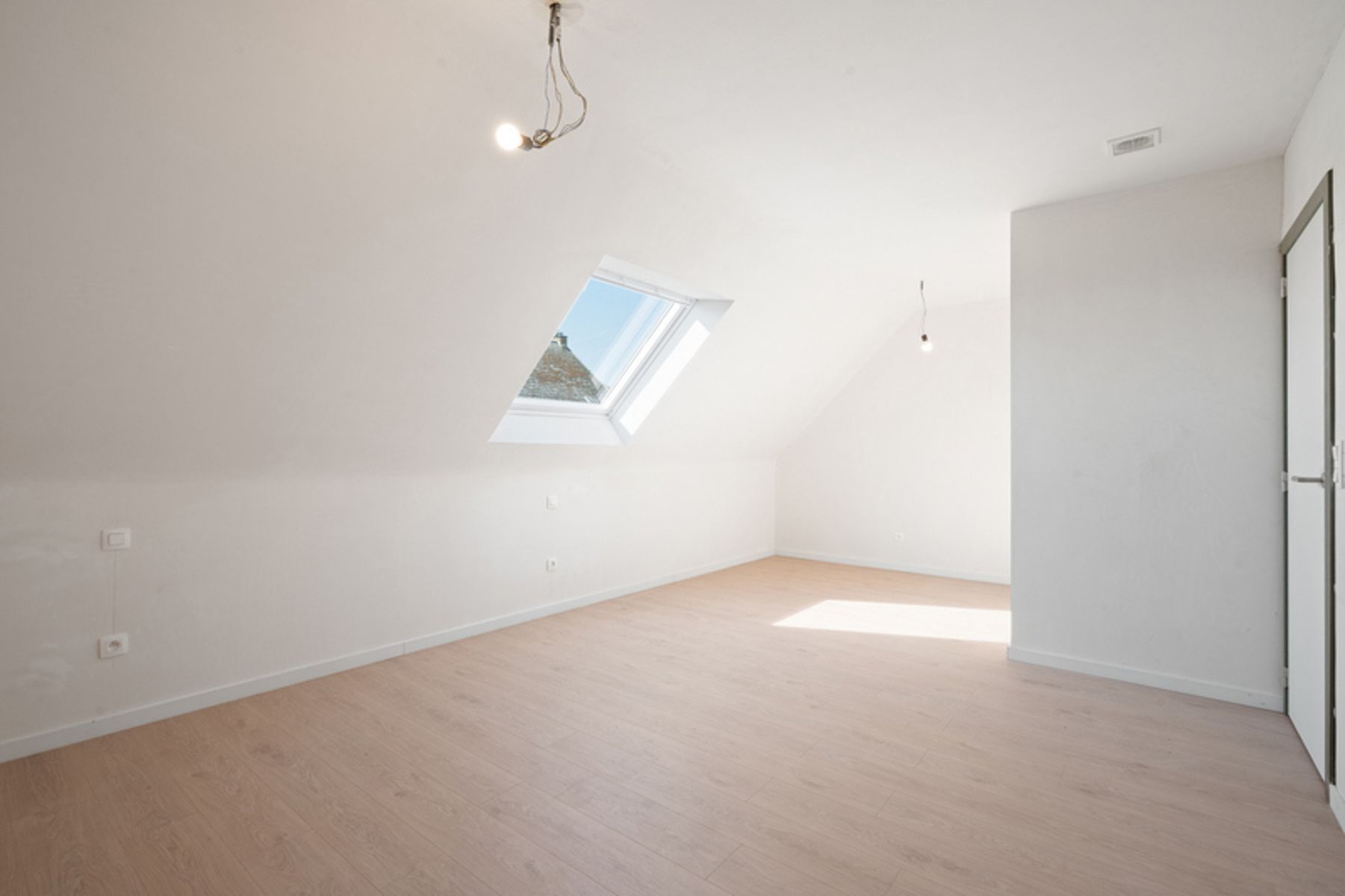 Tijdloze, halfopen woning foto 10