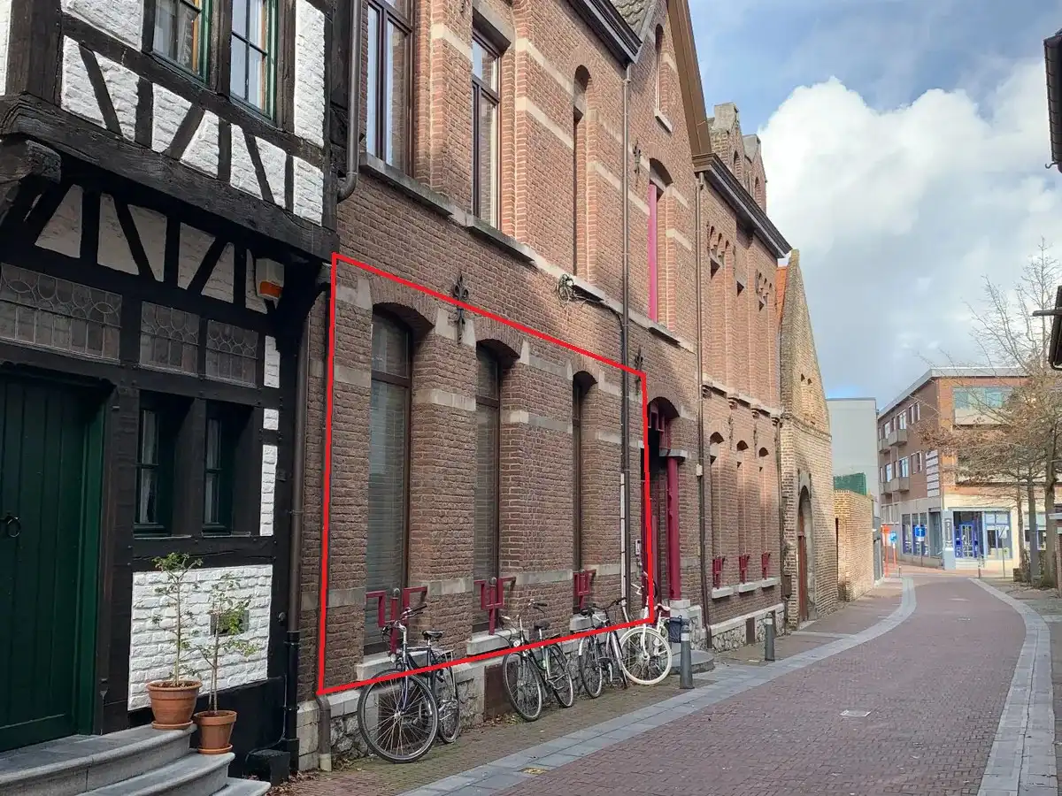 Hoofdfoto van de publicatie: Hedendaags, gelijkvloers appartement in het centrum van Maaseik! 