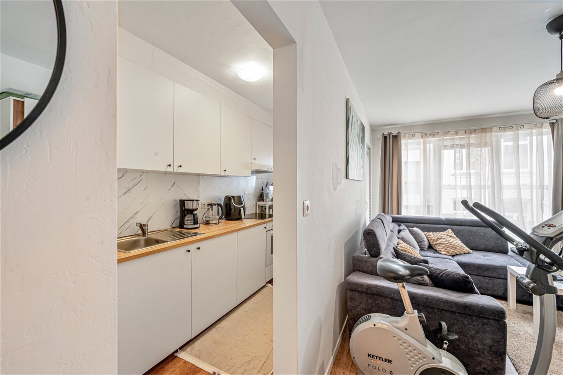 Centraal gelegen appartement met 2 slaapkamers op de eerste verdieping foto 5