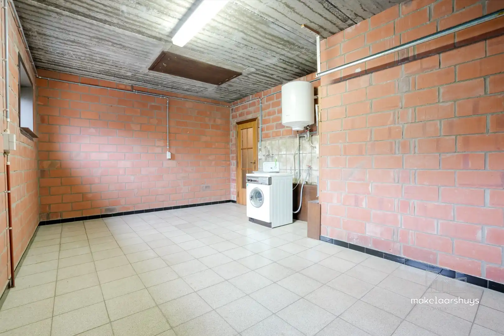 Goed onderhouden bungalow met ruime zolder.   foto 14