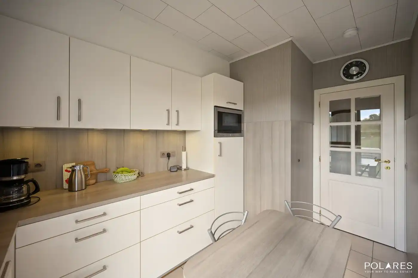 Fantastisch gelegen vrijstaande bungalow foto 14