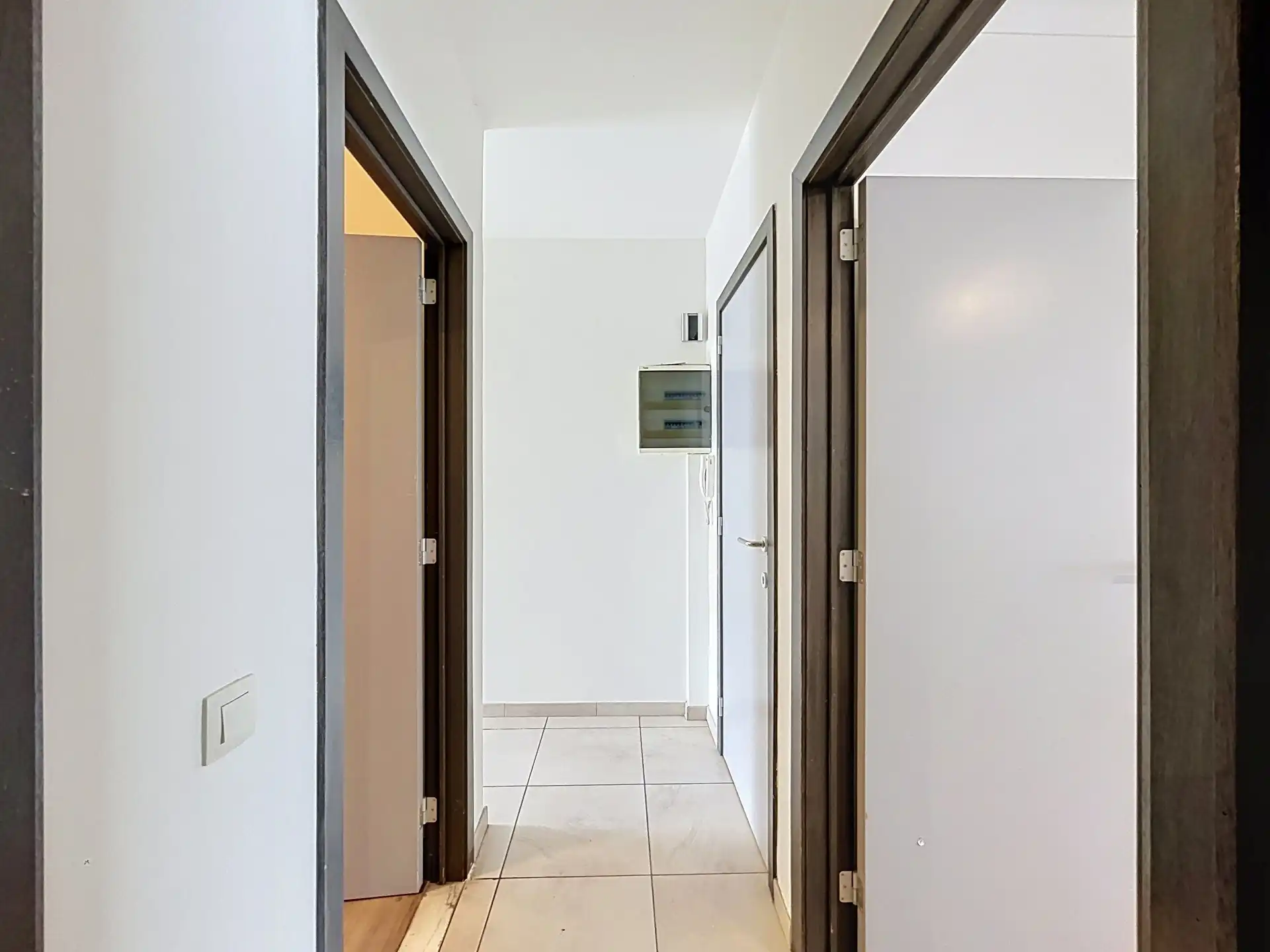 instapklaar 2 slaapkamer appartement met berging  op toplocatie foto 4