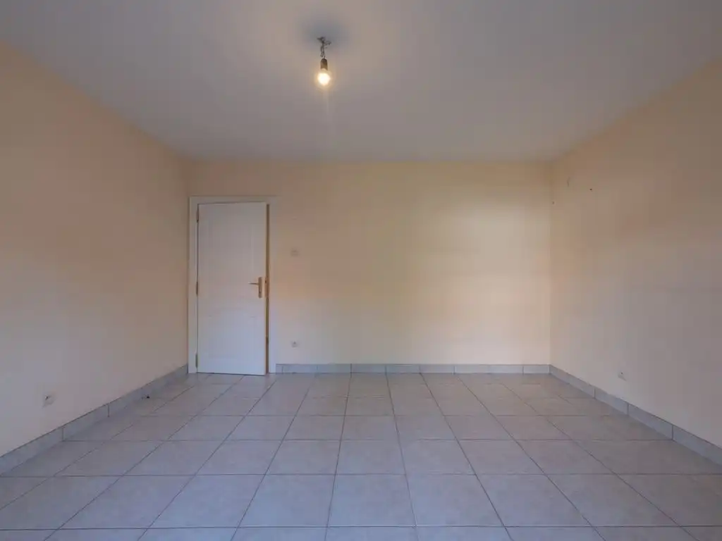 Verrassend ruime vrijstaande woning met inpandige garage foto 26