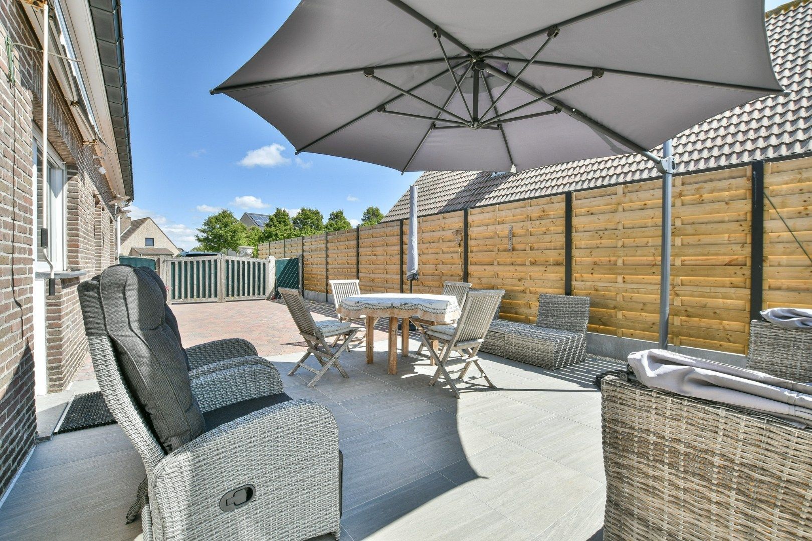 Instapklare woning op toplocatie in rustige woonwijk te Harendijke, Wenduine! foto 3