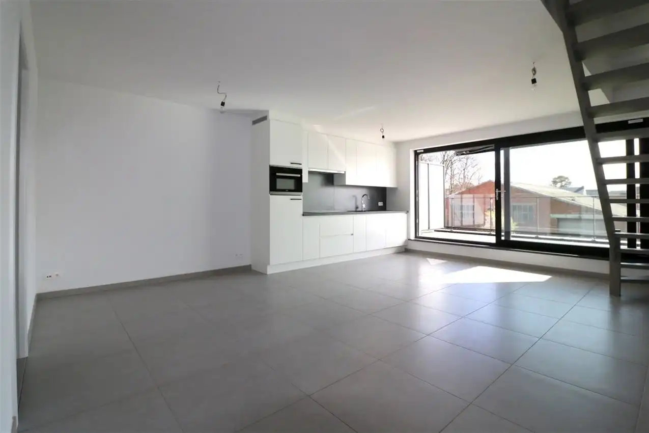 Nieuwbouwappartement met groot zuidgericht terras, 2 slpk. en autostaanplaats binnen foto 4