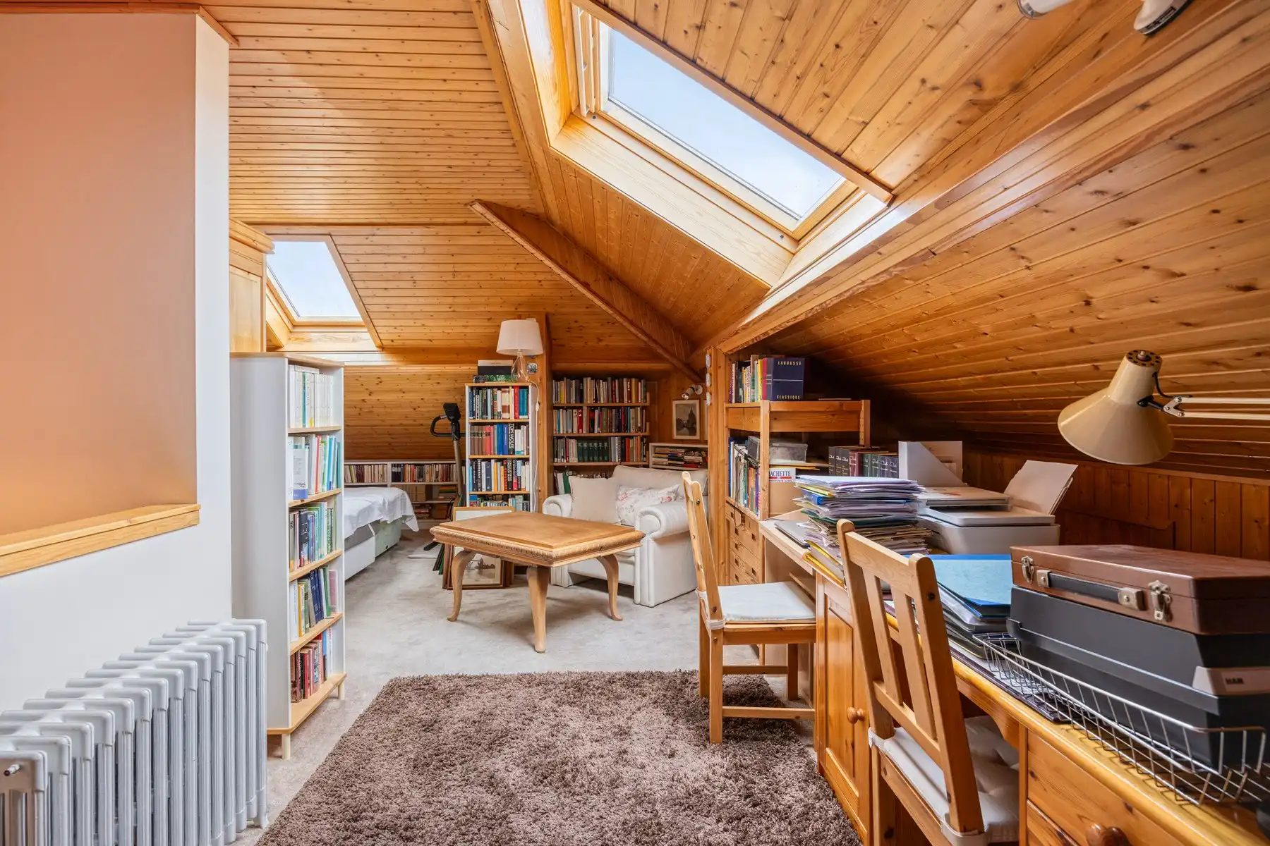 Cosy gezinswoning met 4 slaapkamers, garage en tuin - NATO op 10 min. foto 27