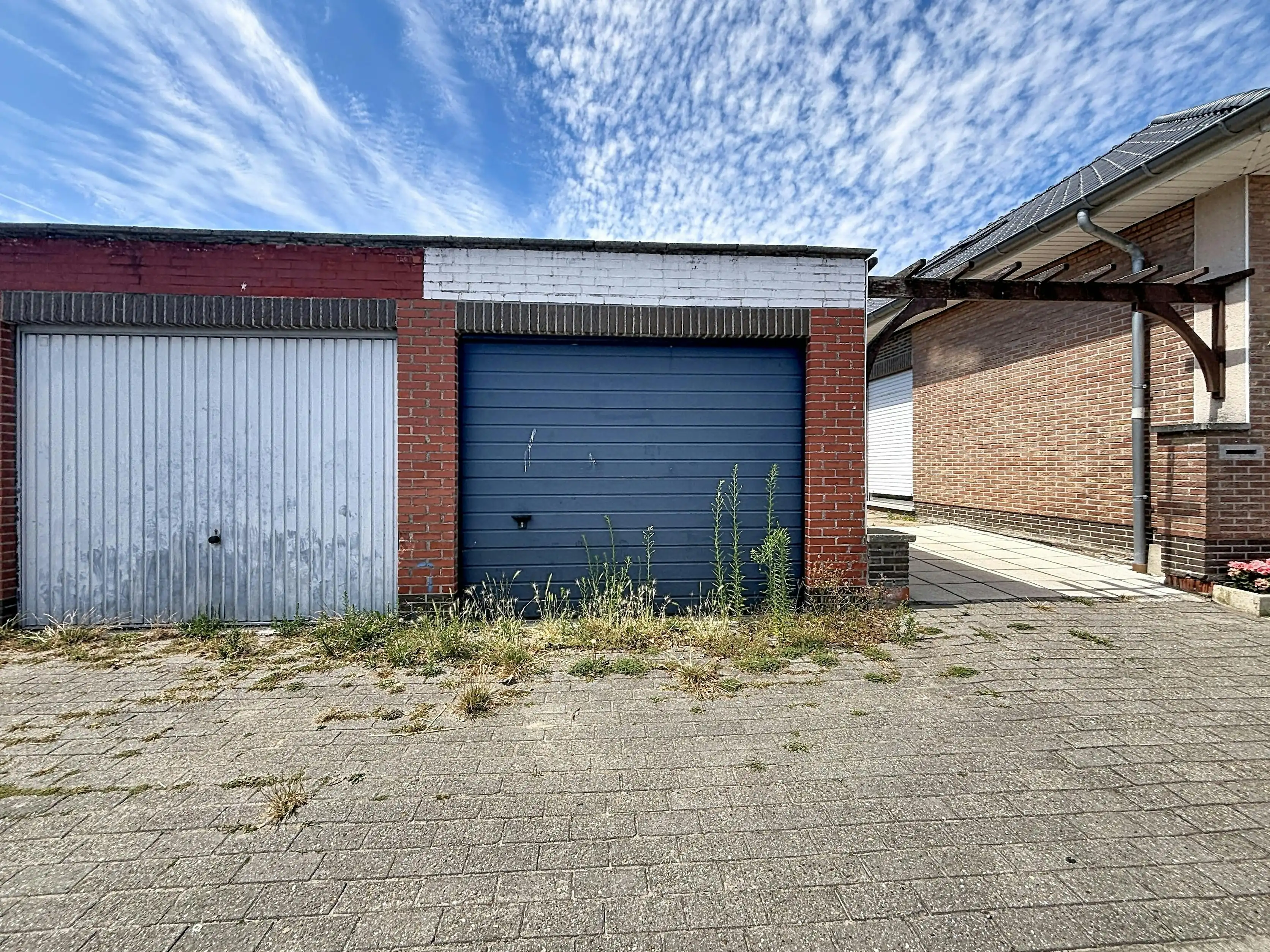 Garagebox te koop in centrum Wuustwezel! foto 2
