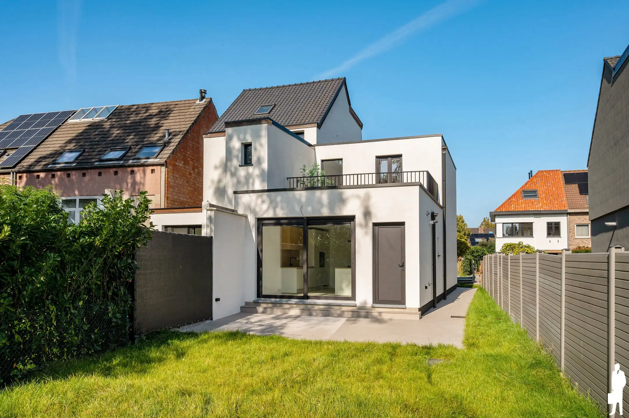 Volledig gerenoveerde en instapklare woning met zonnige tuin te Brasschaat! foto 22