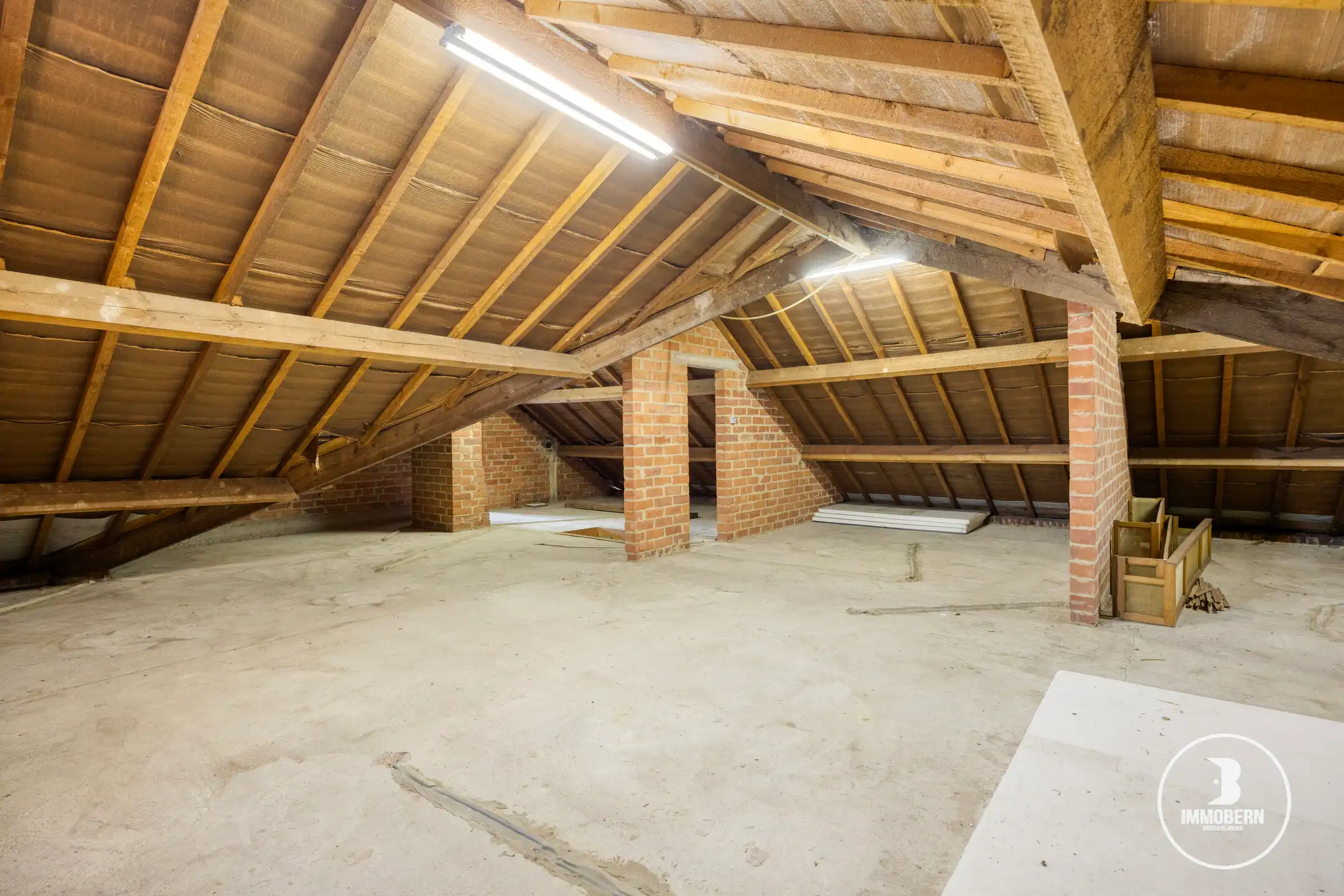 Ruime woning met grote tuin en uitzonderlijke werkplaats op toplocatie in Winksele foto 18