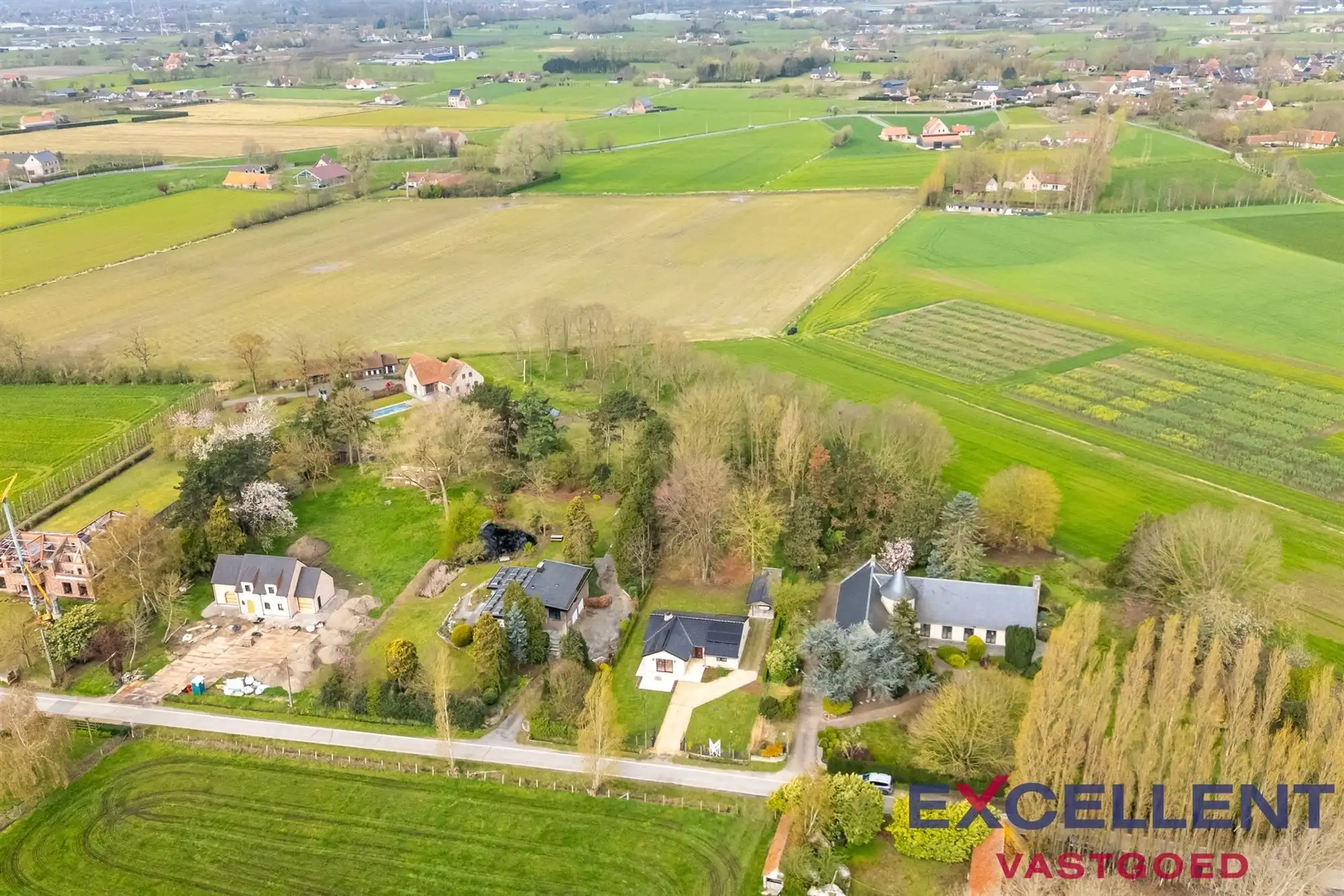 Mooie bungalow in groene omgeving te Zulte-Machelen foto 2