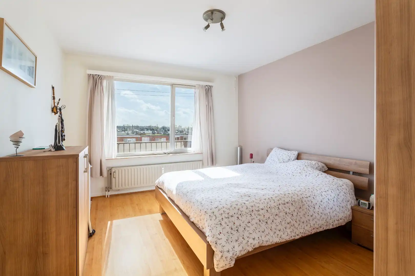 Lichtrijk app. met terras en groen uitzicht foto 16