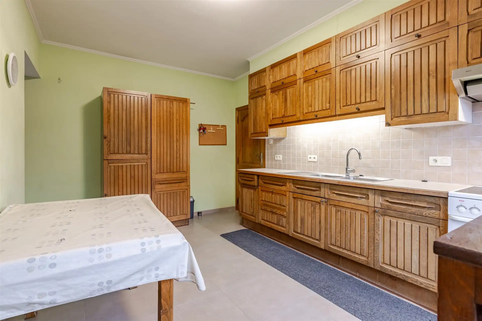 Charmante woning vlakbij centrum Oostakker. foto 6