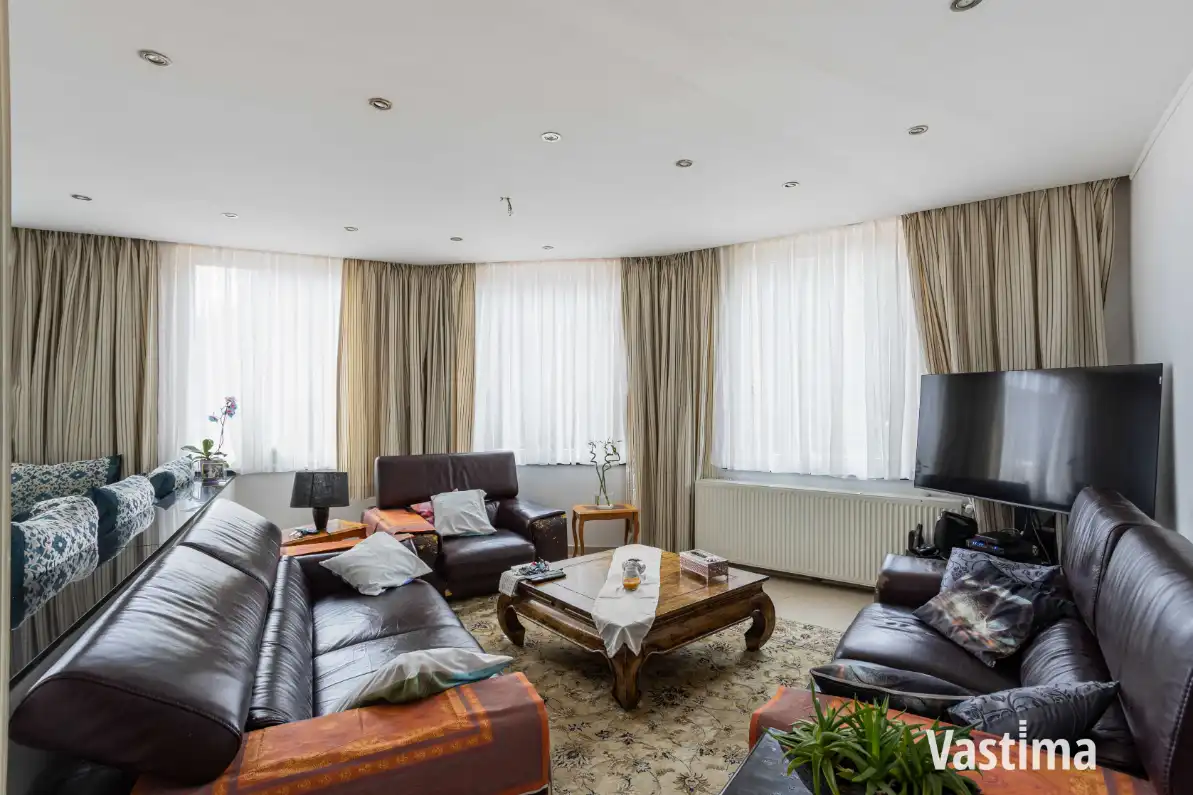 Ruime woning met twee volwaardige wooneenheden nabij centrum Aalst foto 23