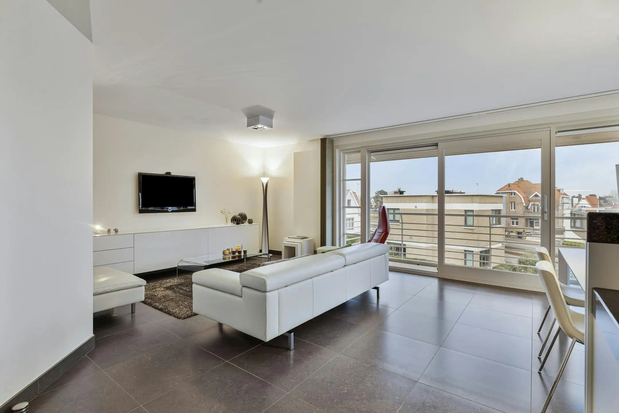 Hoekappartement met 2 slaapkamers en garage in Sint-Idesbald foto 14