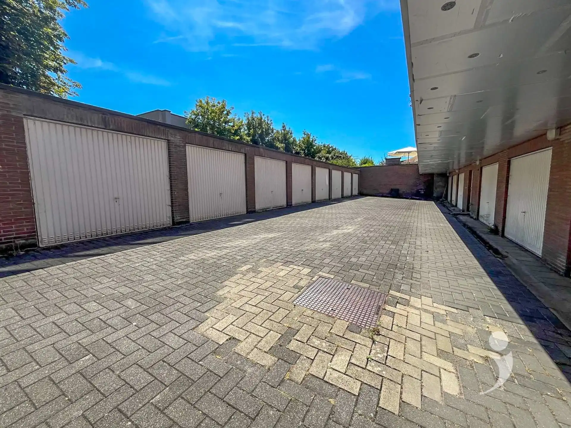 Achterin gelegen garagebox te Kessel-Lo! foto 5