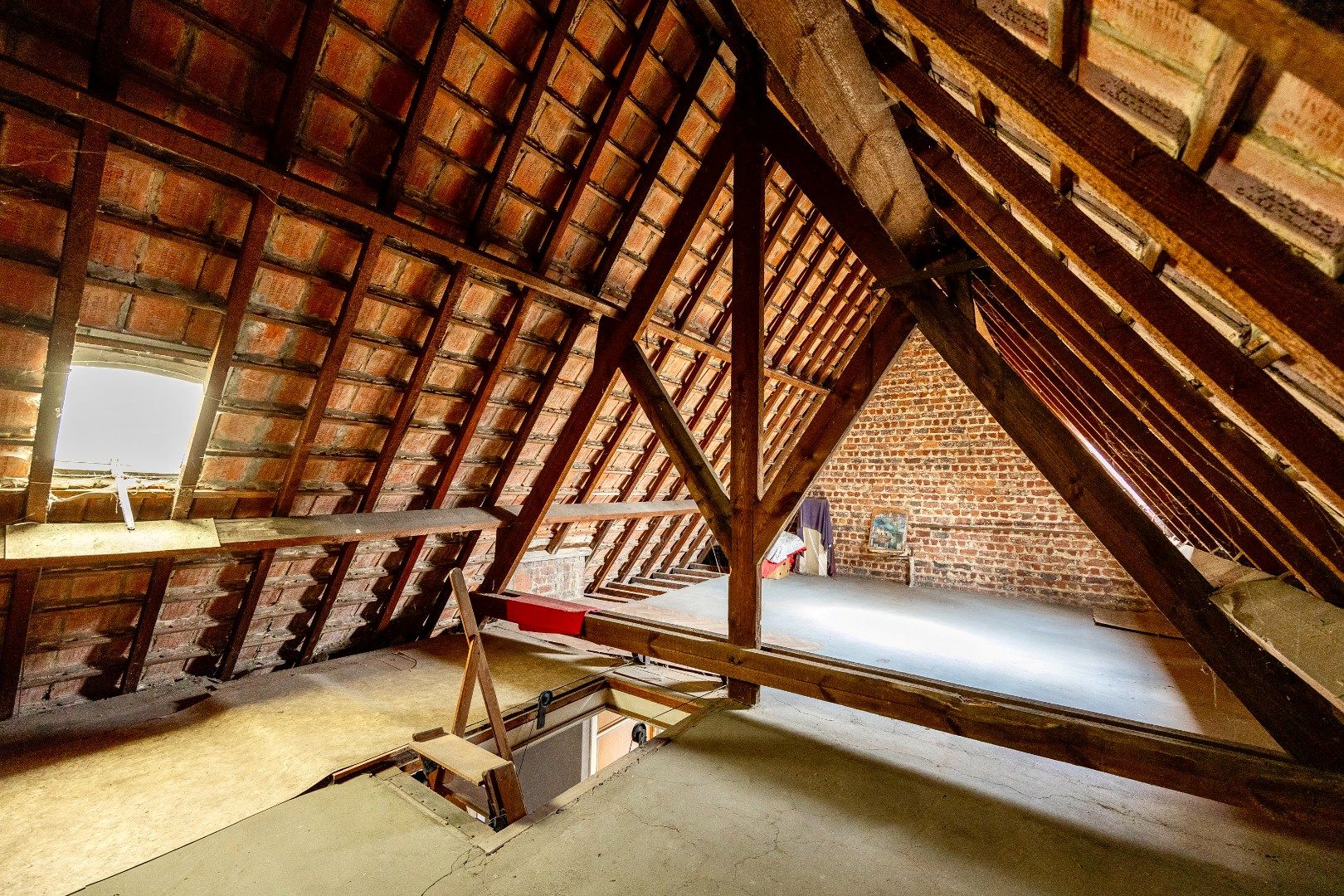 Solide woning met 3 slpks, bureau en tuin op +-10are foto 26