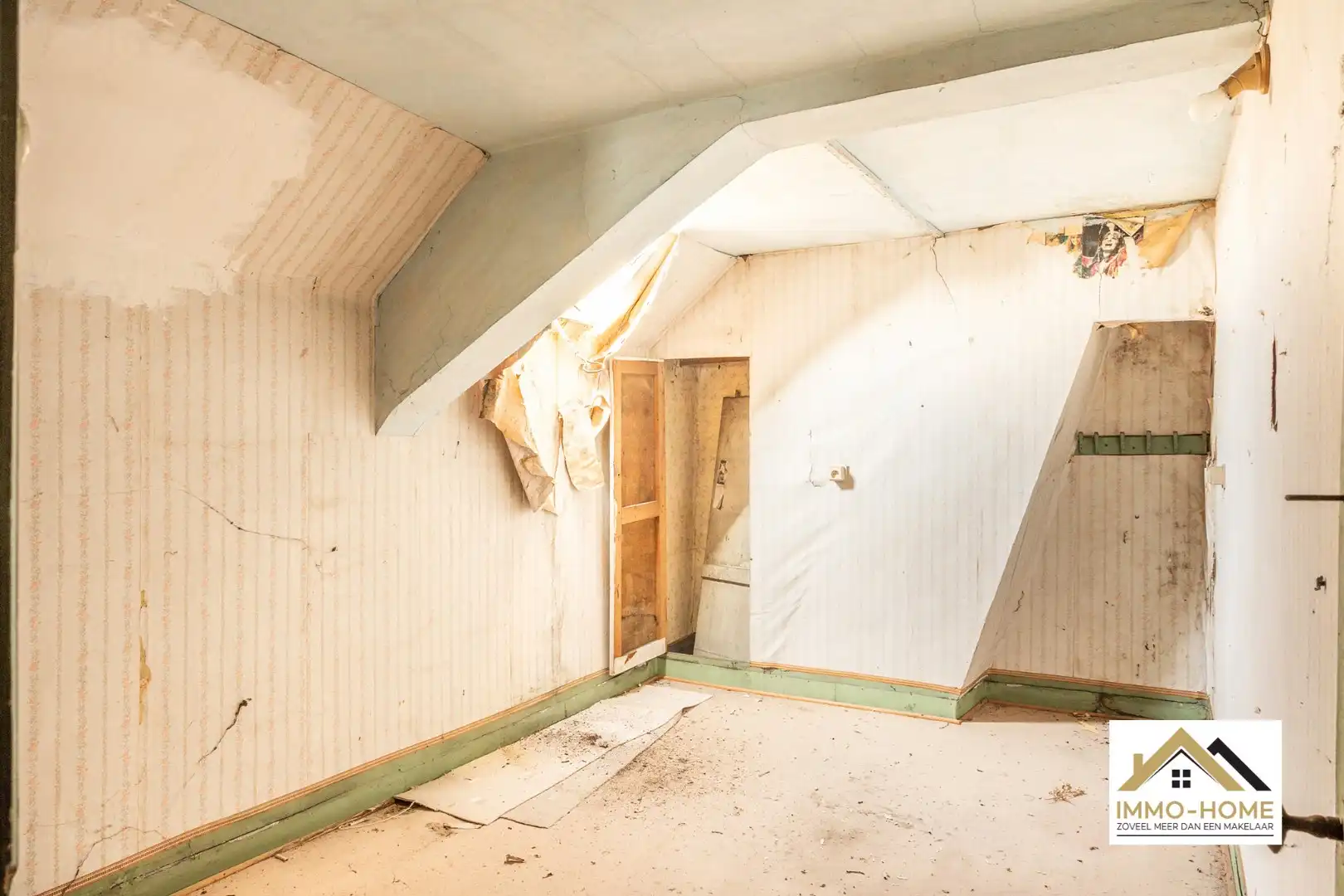 Charmante pastorie woning met veel potentieel  foto 16