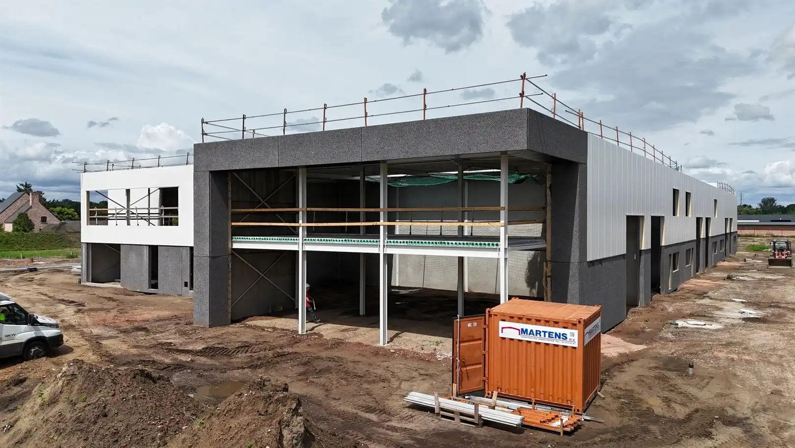 KMO-unit van 304 m² te Rijmenam foto 2