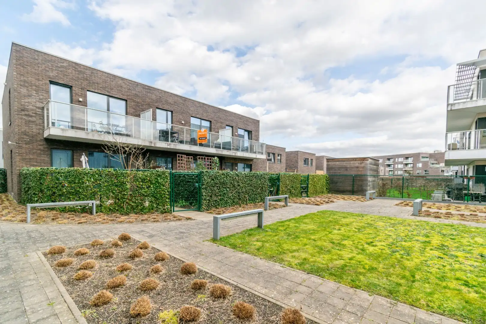 Een goed onderhouden, instapklaar appartement! foto 2