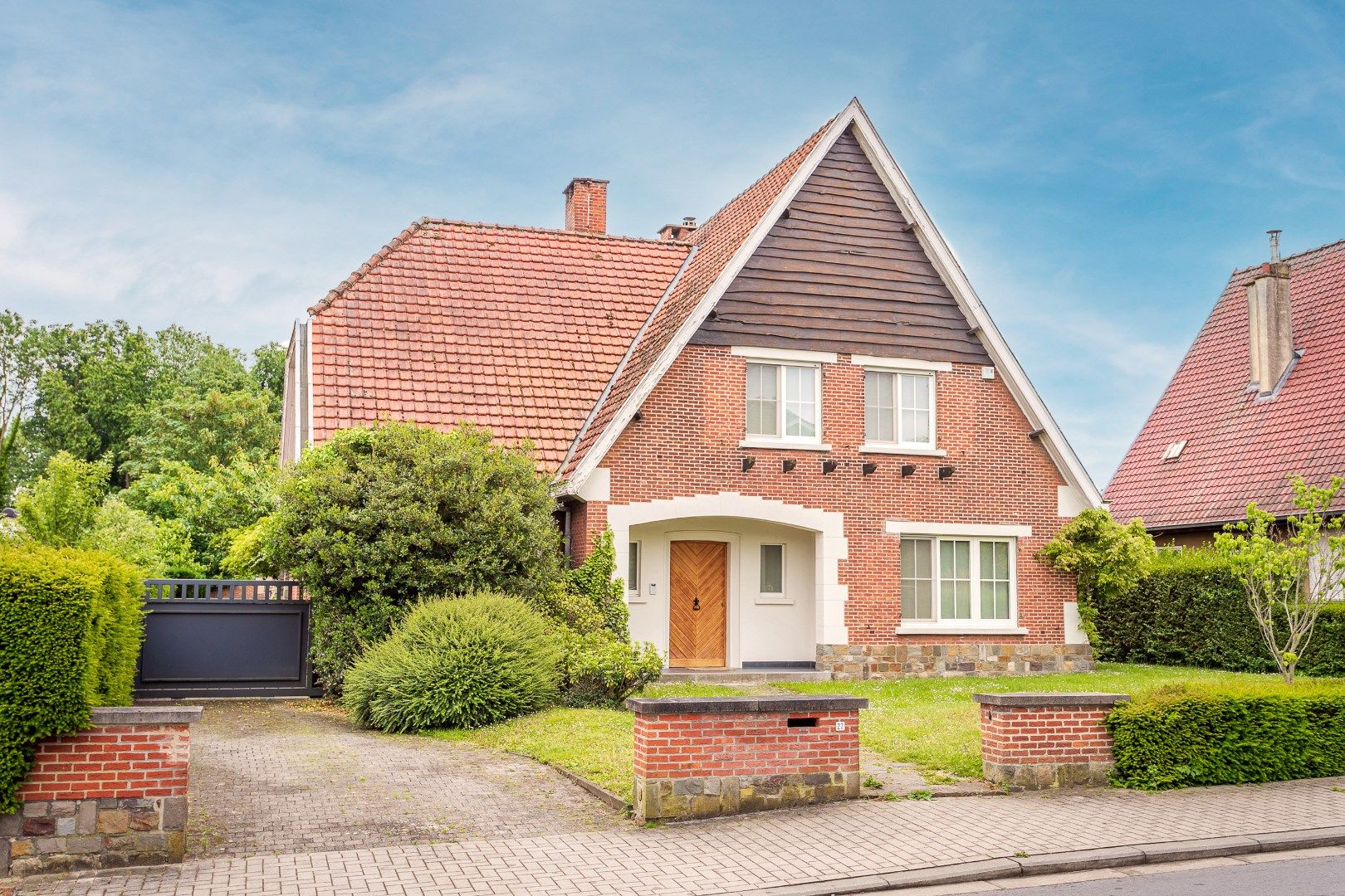 Hoofdfoto van de publicatie: Charmante instapklare woning met 3 slpk en een prachtige tuin.