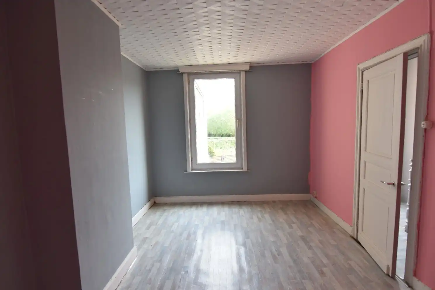 Te renoveren rijwoning met goeie ligging foto 17