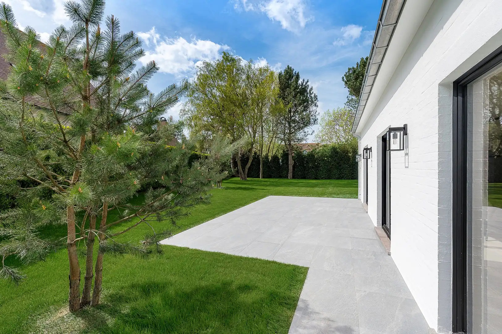 Prachtig gerenoveerde villa, rustig gelegen in een residentiële omgeving aan de rand van Knokke. foto 13