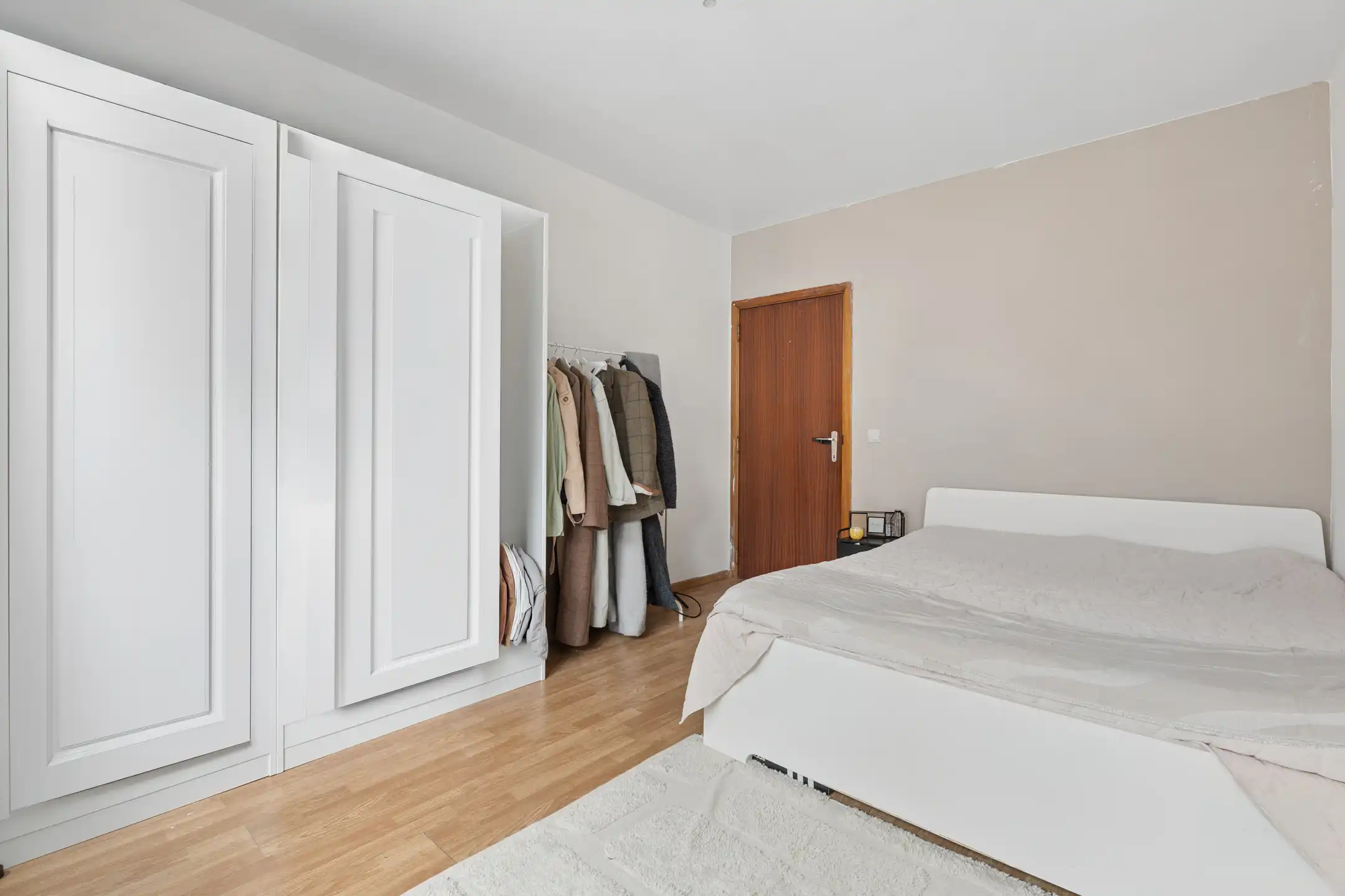 3-gevelwoning nabij Okegem dorp en station foto 8