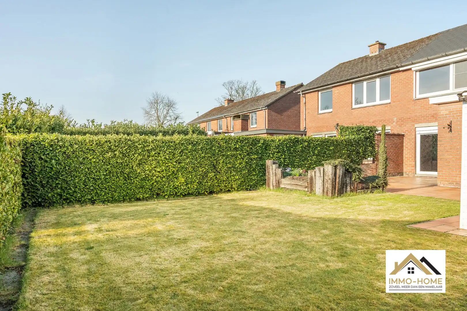 Te renoveren woning op uitstekende locatie te Lochristi  foto 3