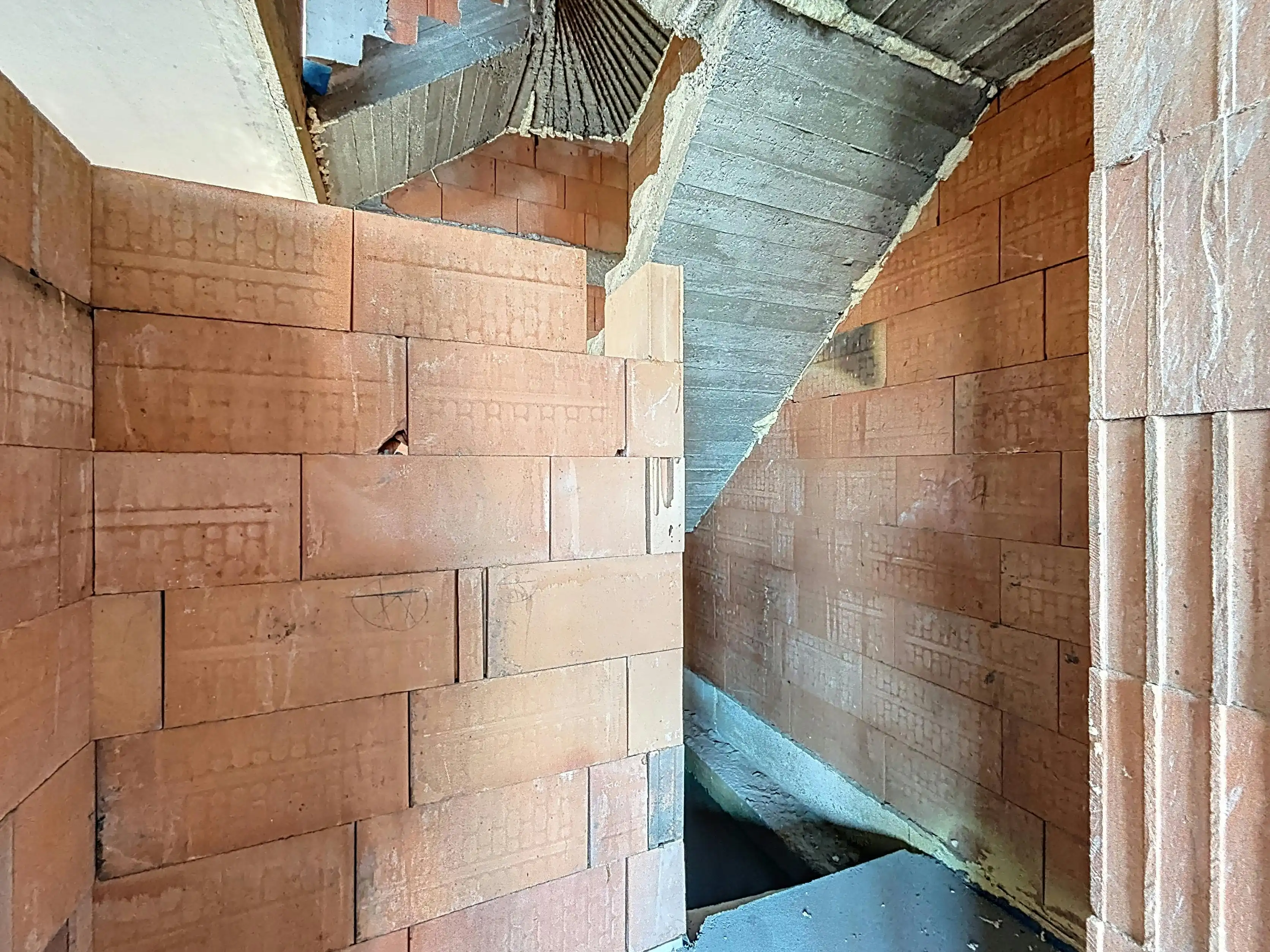 Halfopen ruwbouw te koop vlakbij het centrum van Wuustwezel foto 16