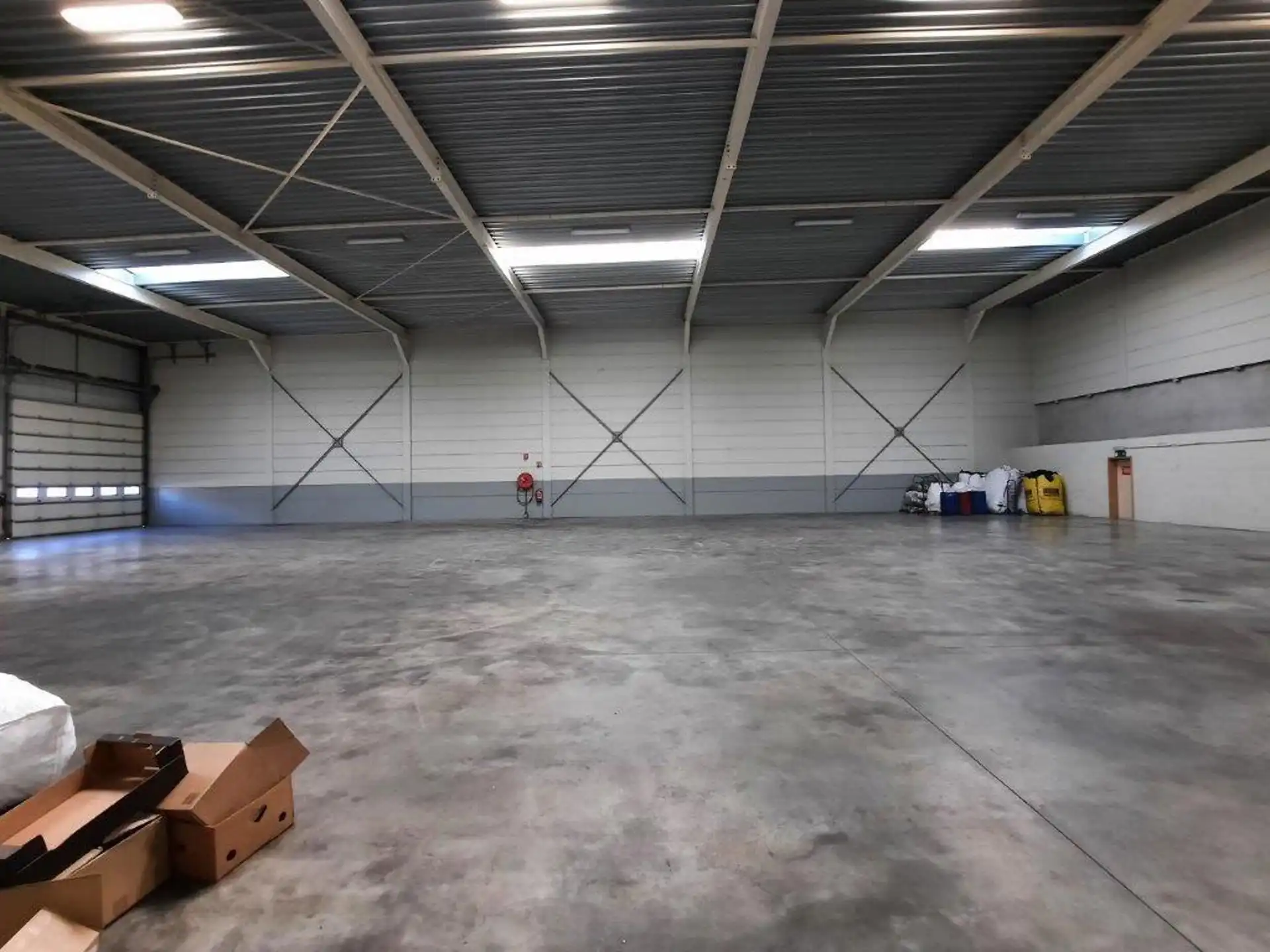 Magazijn H 760 m² met bureel nabij E34 en Waaslandhaven foto 5
