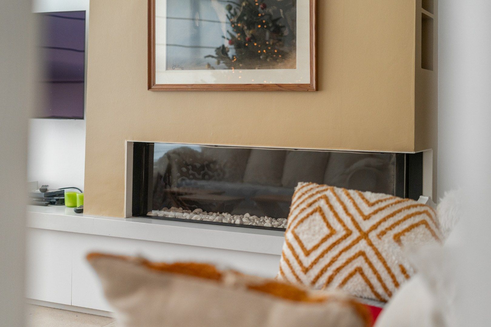 Ruime gezinswoning met inpandige garage en gezellige tuin. foto 2