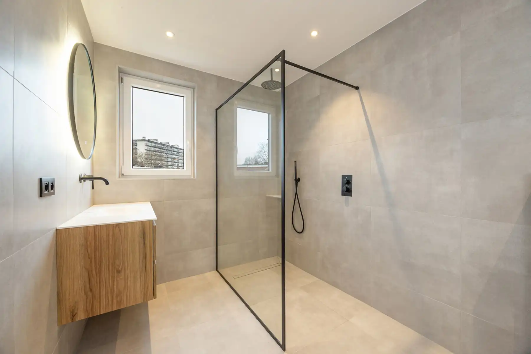 Totaalrenovatie (2025) met 3 slp, tuin en garage in Merksem foto 24