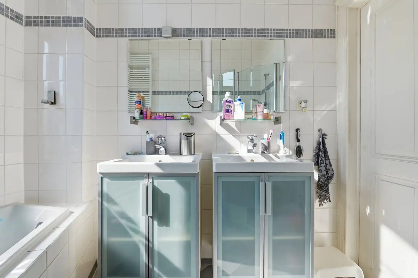 AUTHENTIEK HERENHUIS MET PRAKTIJKRUIMTE, TUIN EN GARAGE MET STALLEN IN HARTJE BORGLOON foto 37