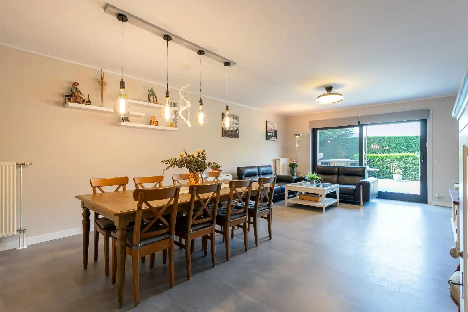 Instapklaar 2 slpk appartement met garage te Halle foto 3
