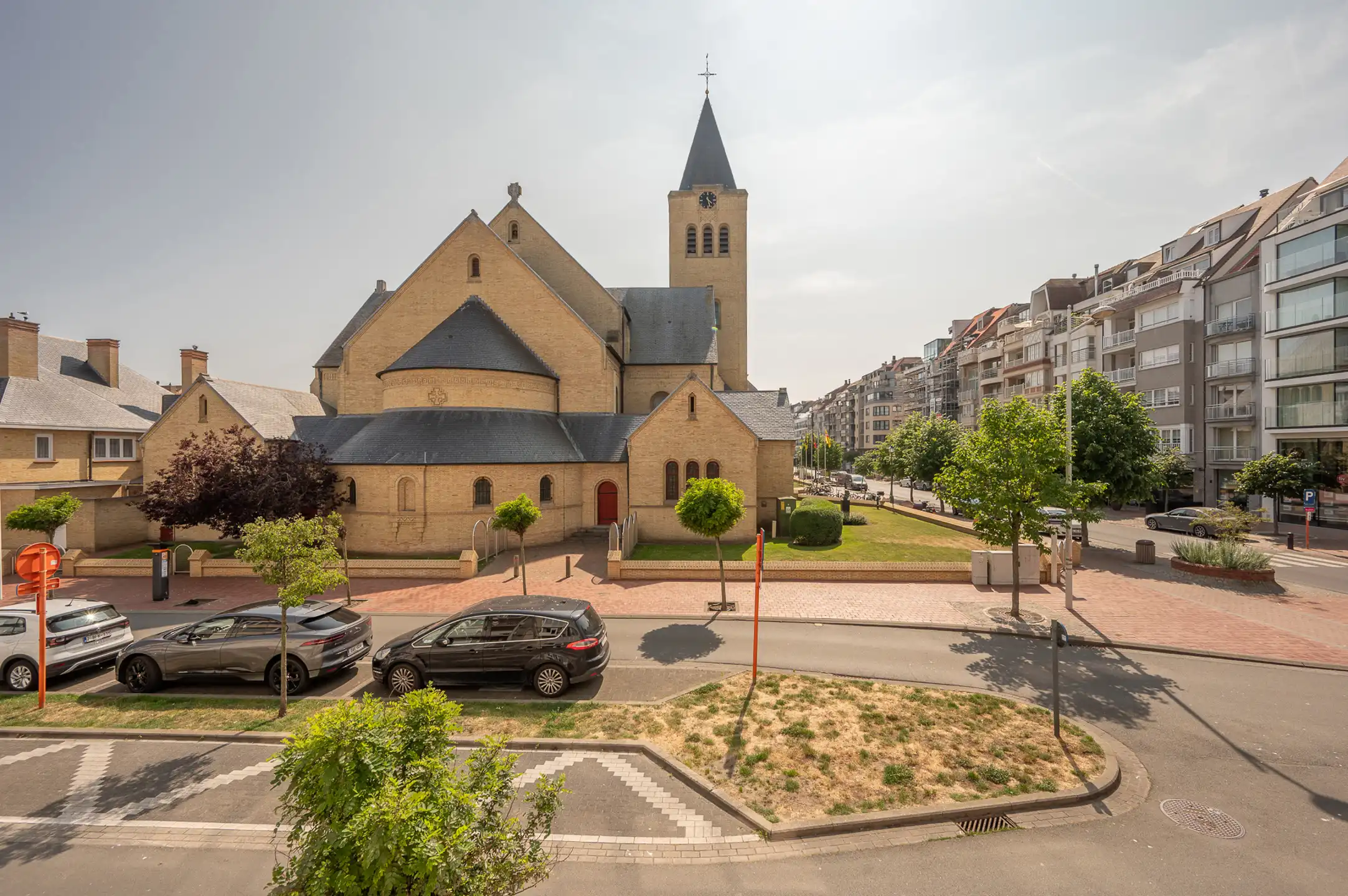 Luxueus ingericht appart, gelegen tegenover de H.Hartkerk.. foto 27