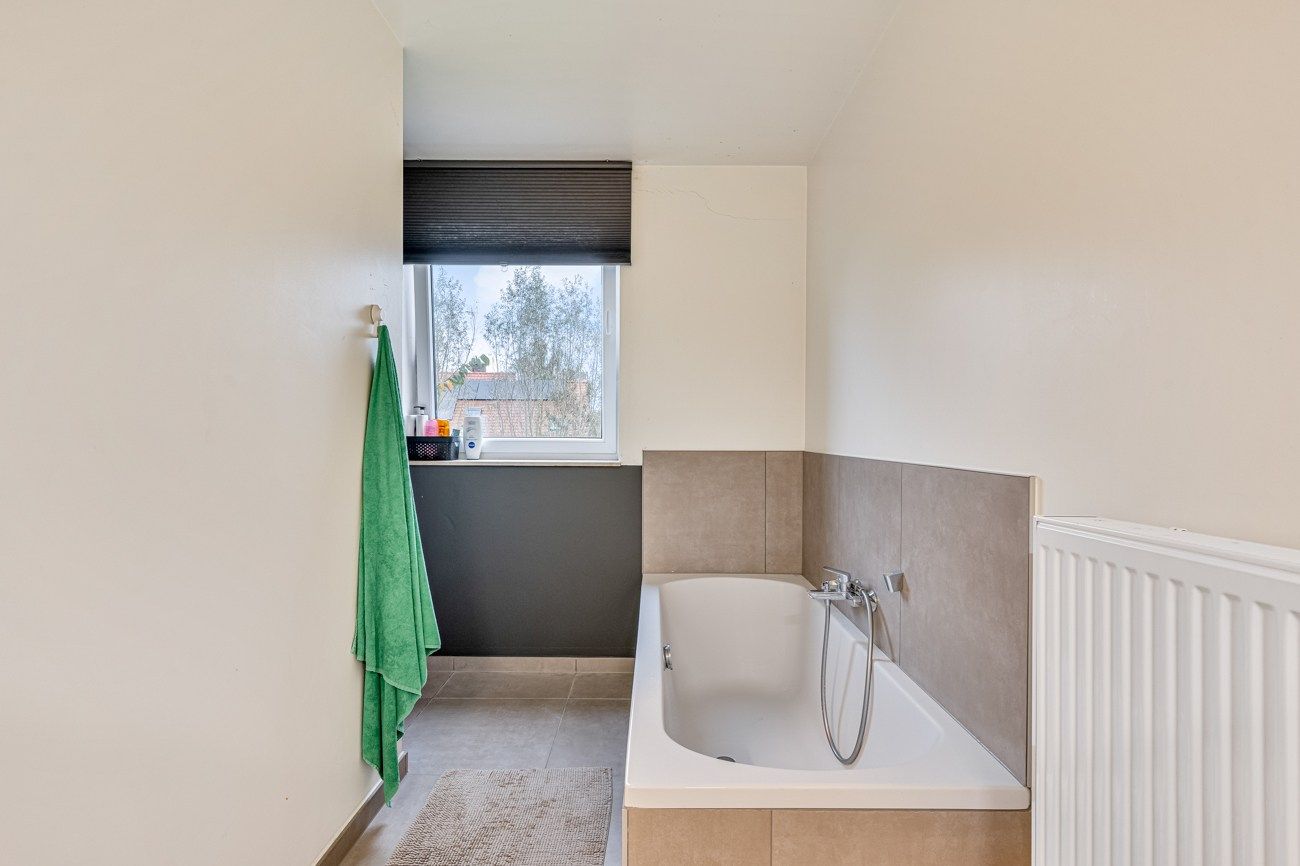 Nieuwe half open bebouwing met 4 slaapkamers in Oostakker foto 12