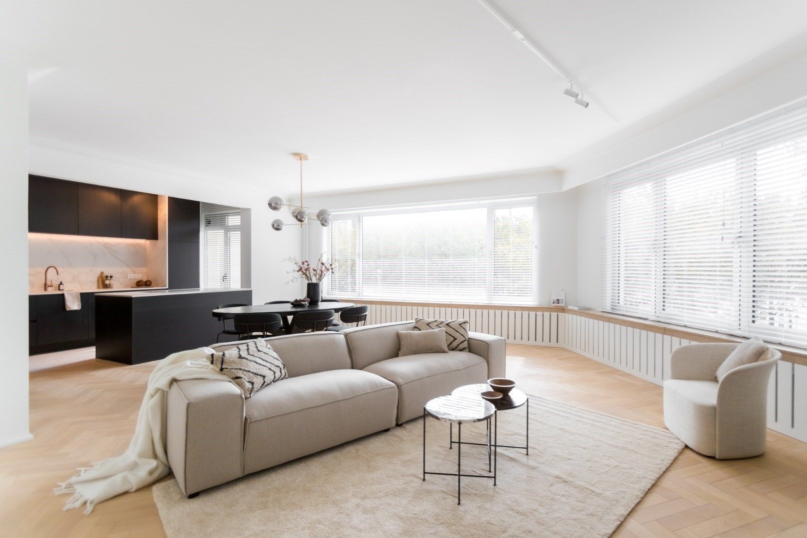 Luxueus gerenoveerd 3slpk appartement op TOPLOCATIE foto {{pictureIndex}}