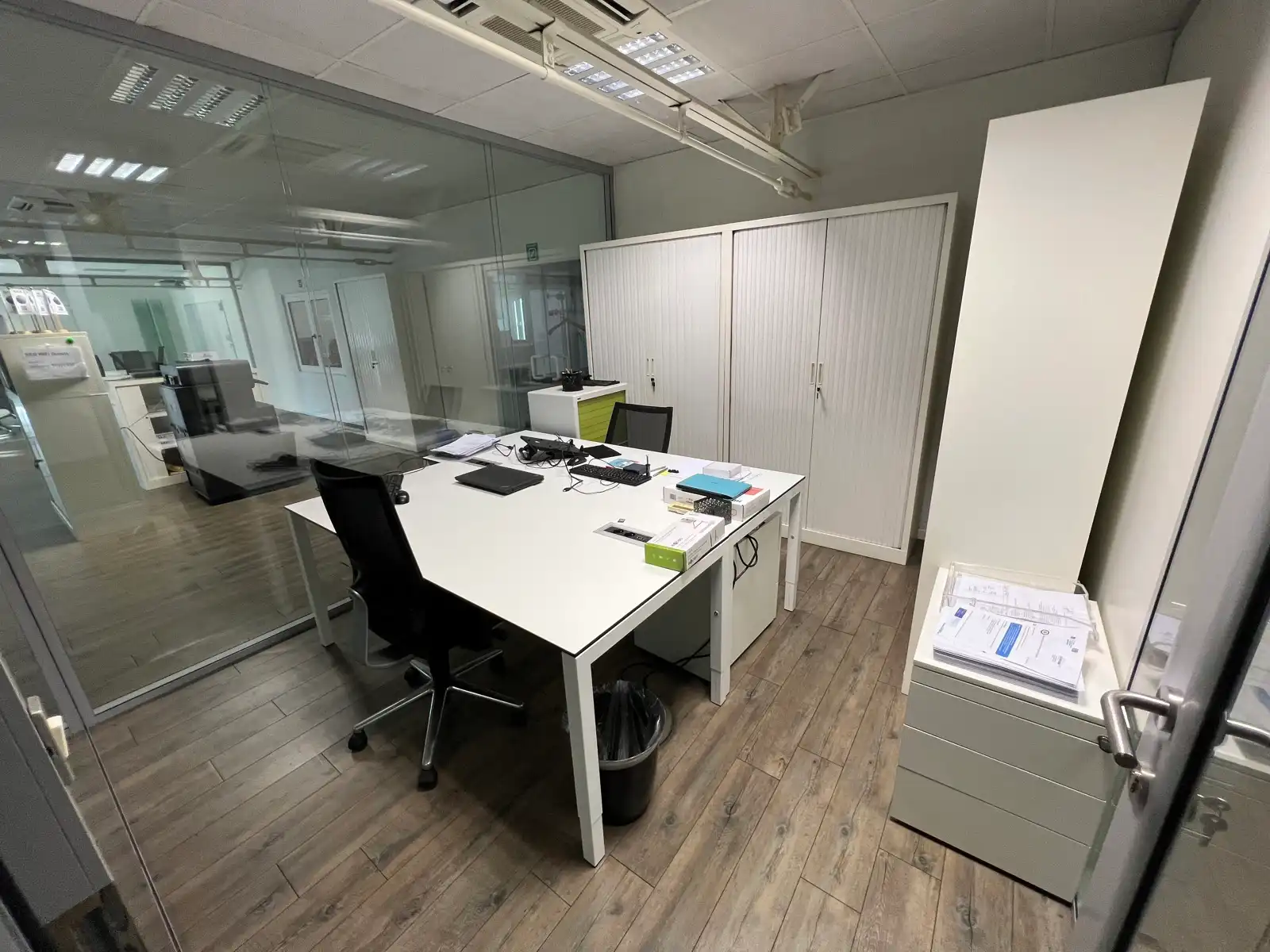 Opslagloods met kantoorfunctie. foto 9