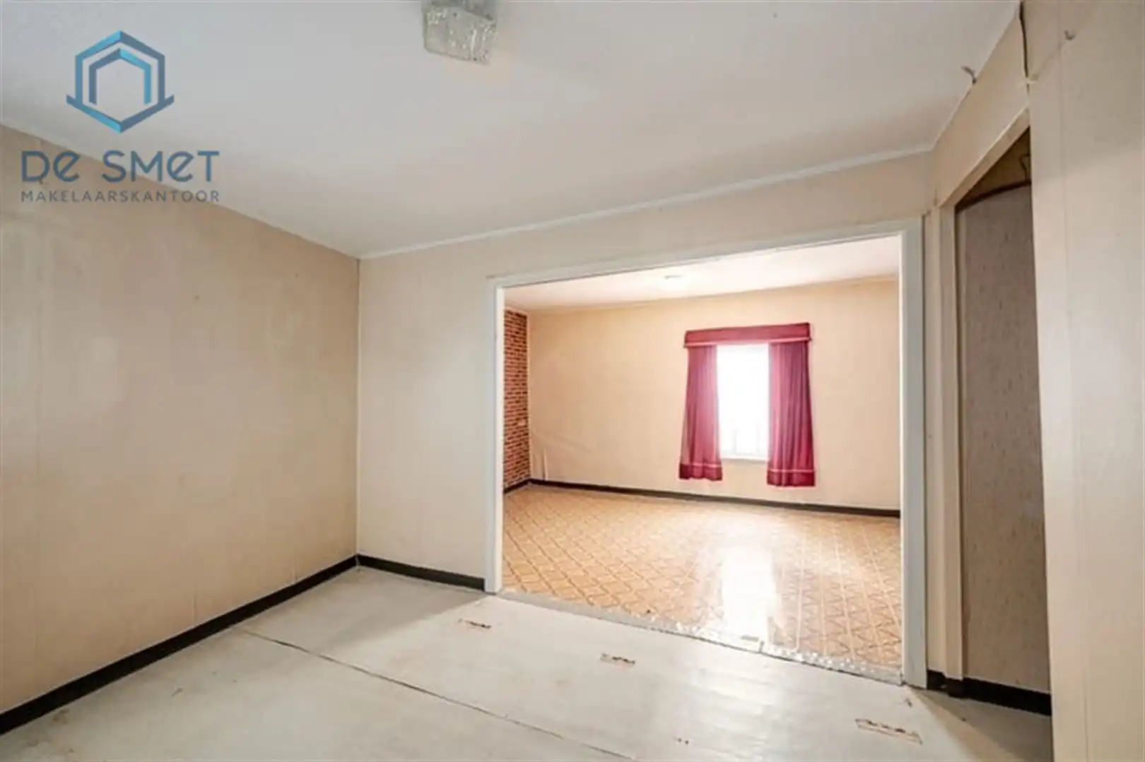 Te renoveren woning met 5 slaapkamers, garage en ruime tuin in het landelijke Viane foto 23