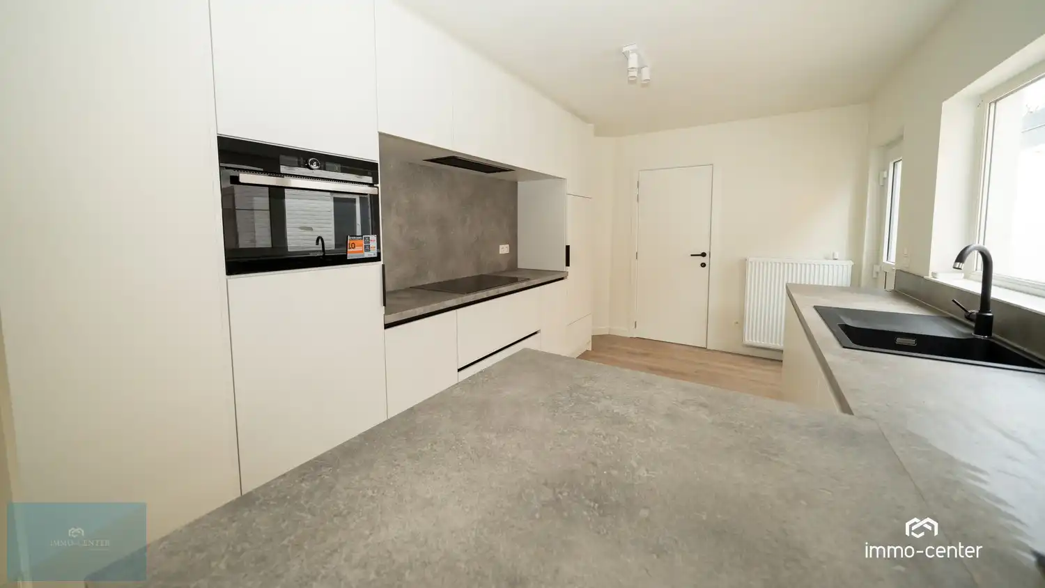 ✨ Volledig gerenoveerde halfopen woning met 2 slaapkamers in Genk foto 7