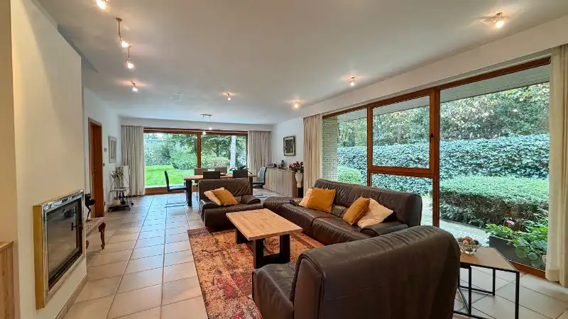 Instapklare moderne villa van 310m² op 19 are met mooie tuin foto 7