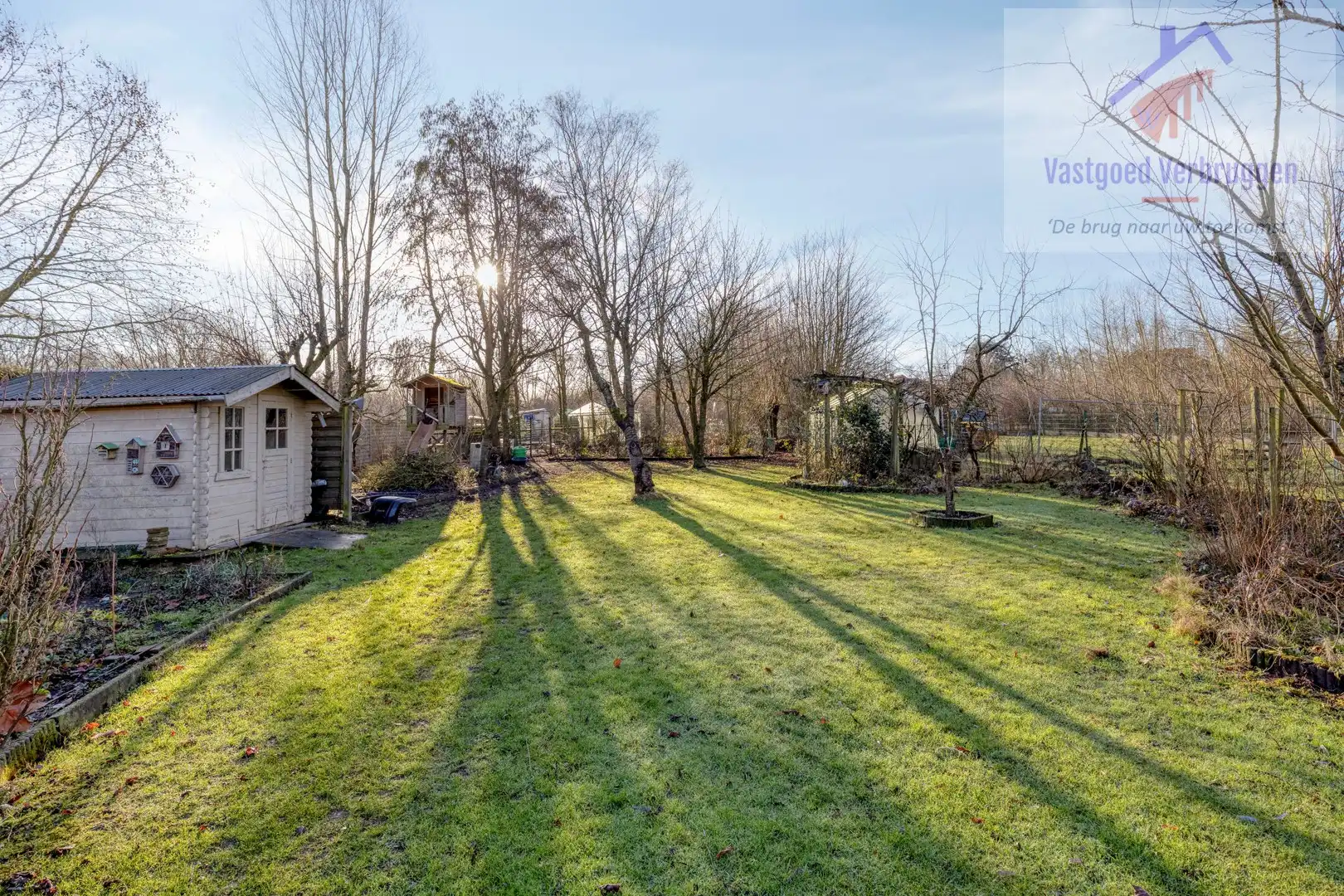 Open bebouwing met 4 slaapkamers en ruime tuin foto 24