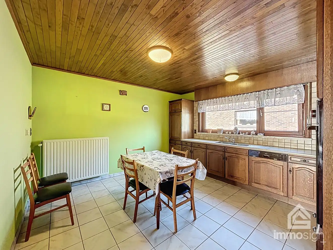 Charmante en ruime gezinswoning te Hamont met 3 slaapkamers op perceel van 11a07ca! foto 12