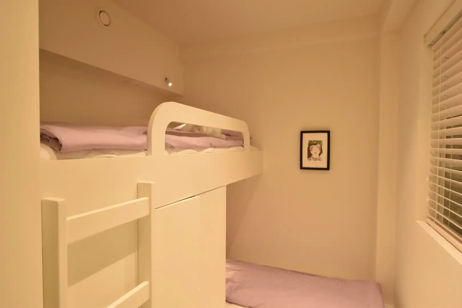 Gerenoveerd appartement met zijdelings zeezicht op een topligging in het Zoute foto 13